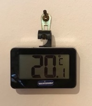 Digitales Thermometer  2028 schwarz - gut lesbare Anzeige der Raumtemperatur - kompaktes Gehäuse