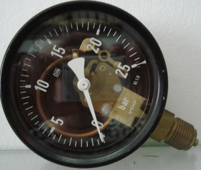 Rohrfedermanometer Schulmanometer NG 100 mm klare Skala