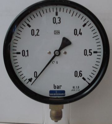 Betriebsmanometer Kl. 1,0      0.. + 0,6 bar